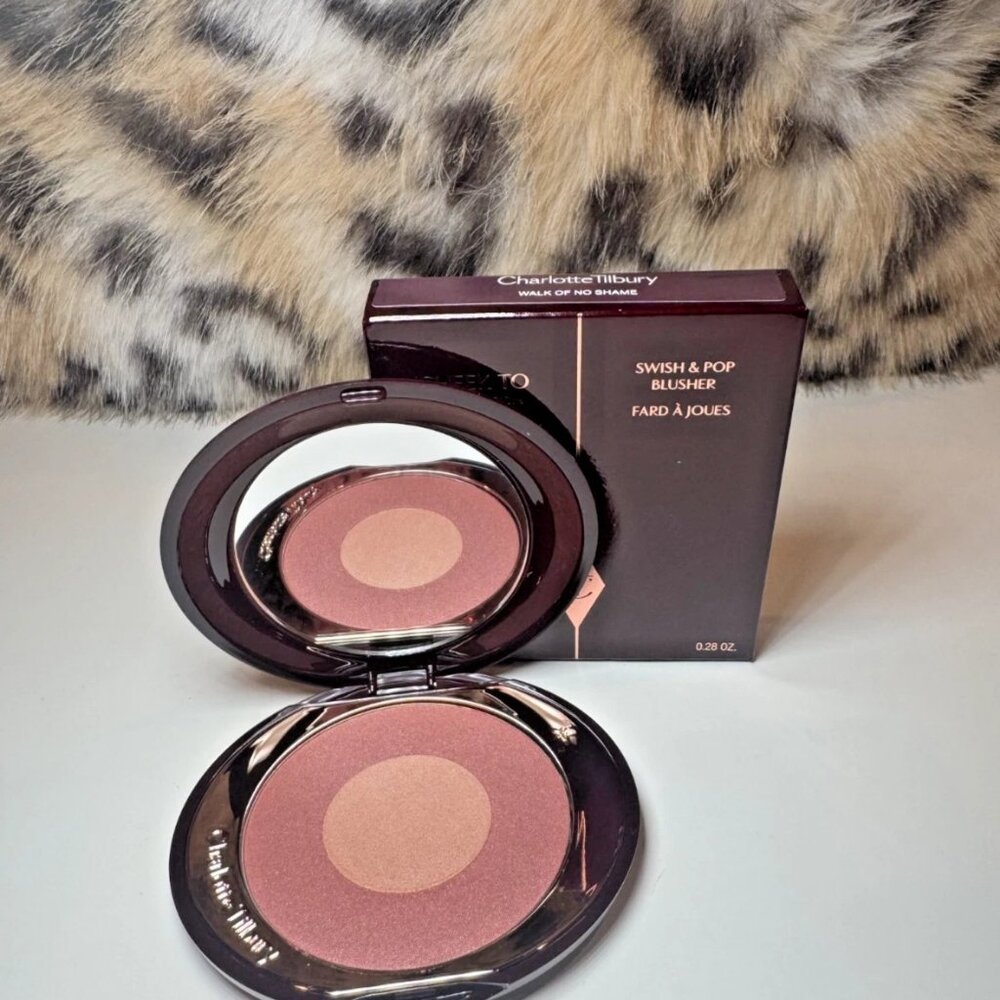 Charlotte Tilbury Cheek to Chic Blush in Walk of No Shame